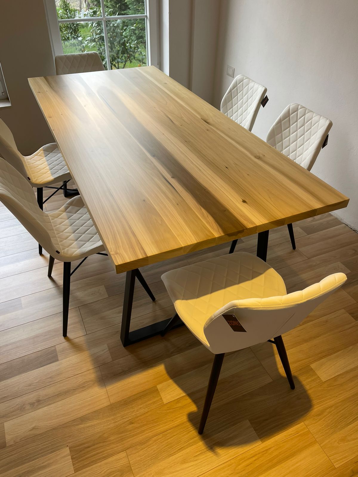 Set Tavolin? Ngr?nie Druri dhe 6 Karrige