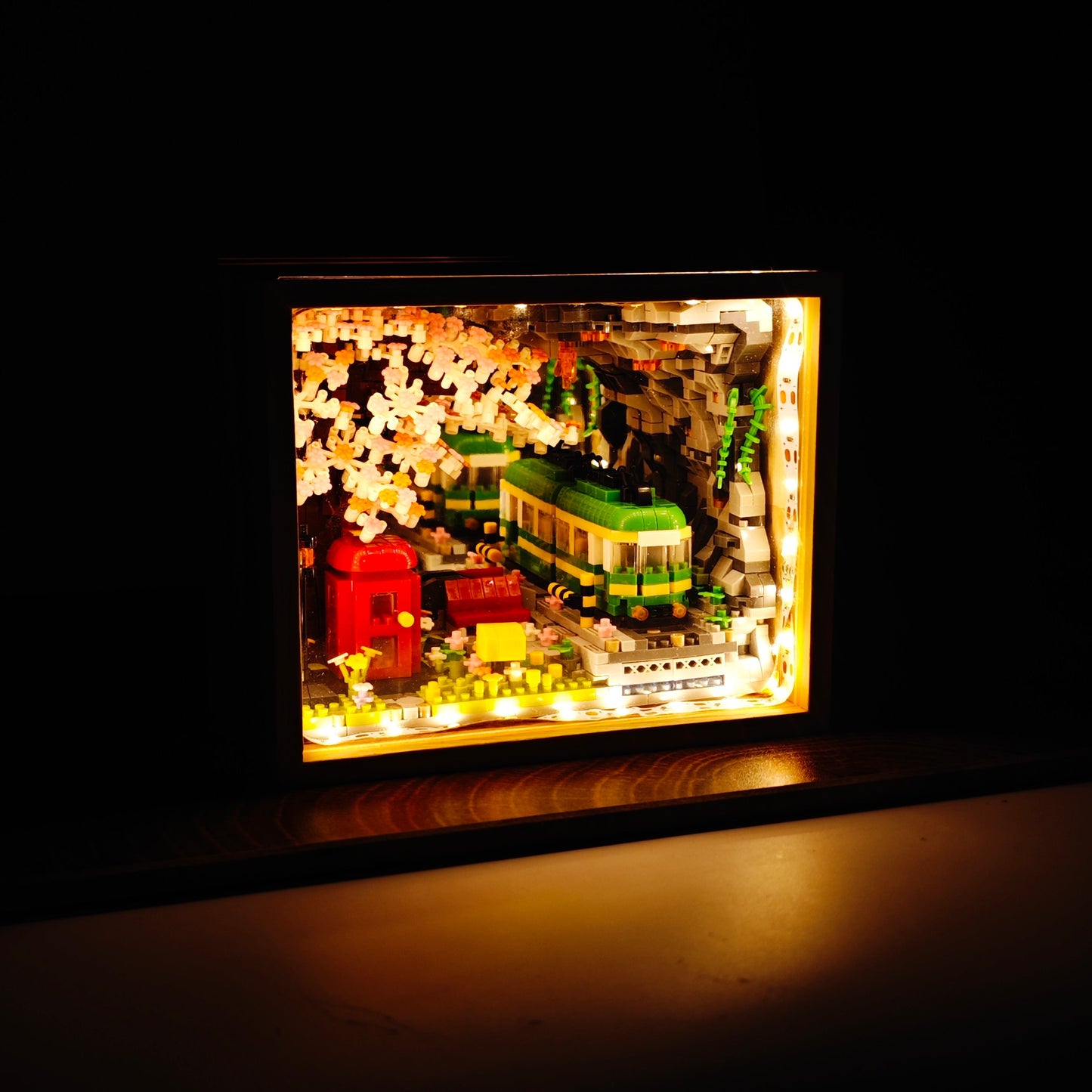 Sakura Train Photo Frame Night Light 1088PCS | Build & Relax 🌸💡| SakiBricks