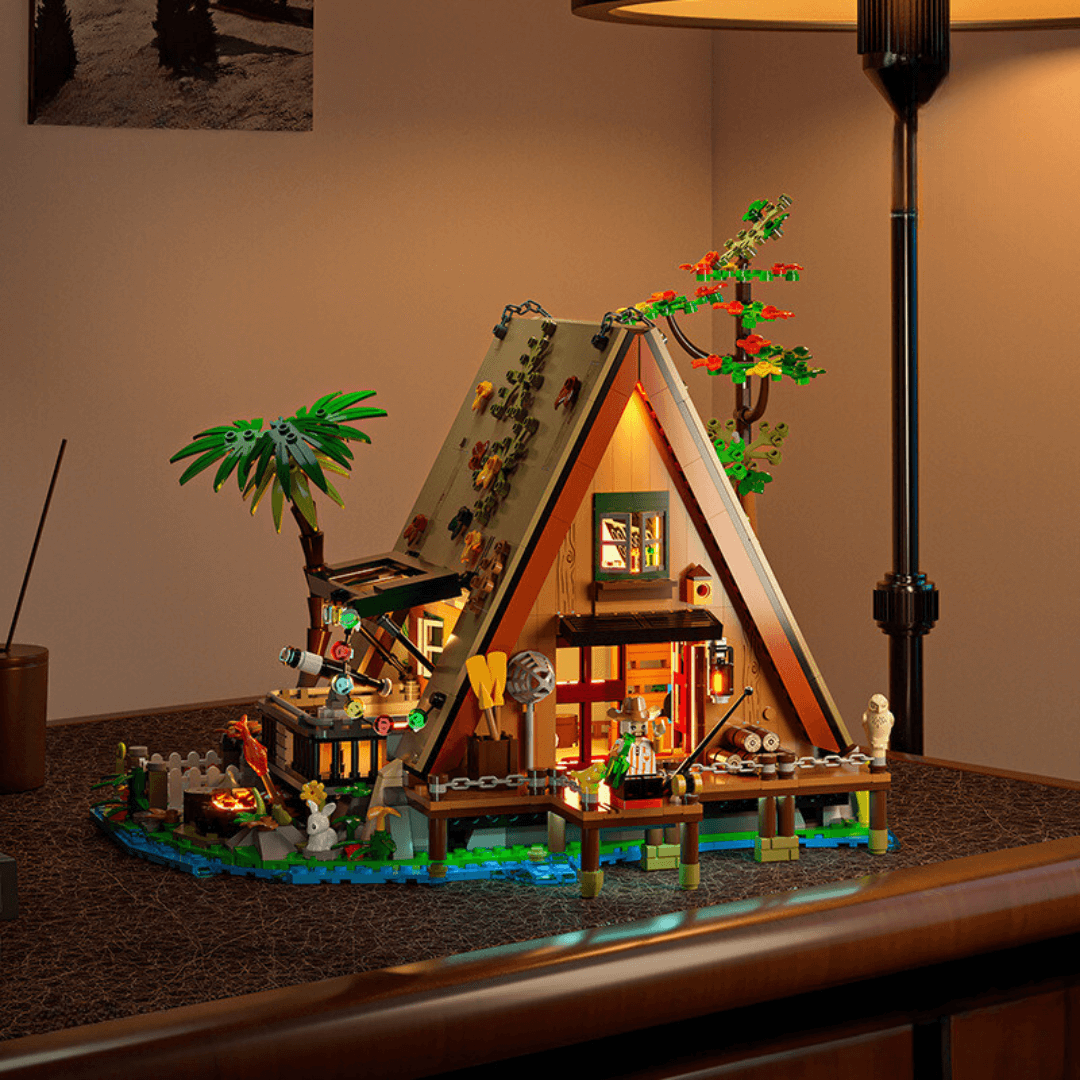 Mini Brick Hunter Forest Cabin 1486PCS | SakiBricks