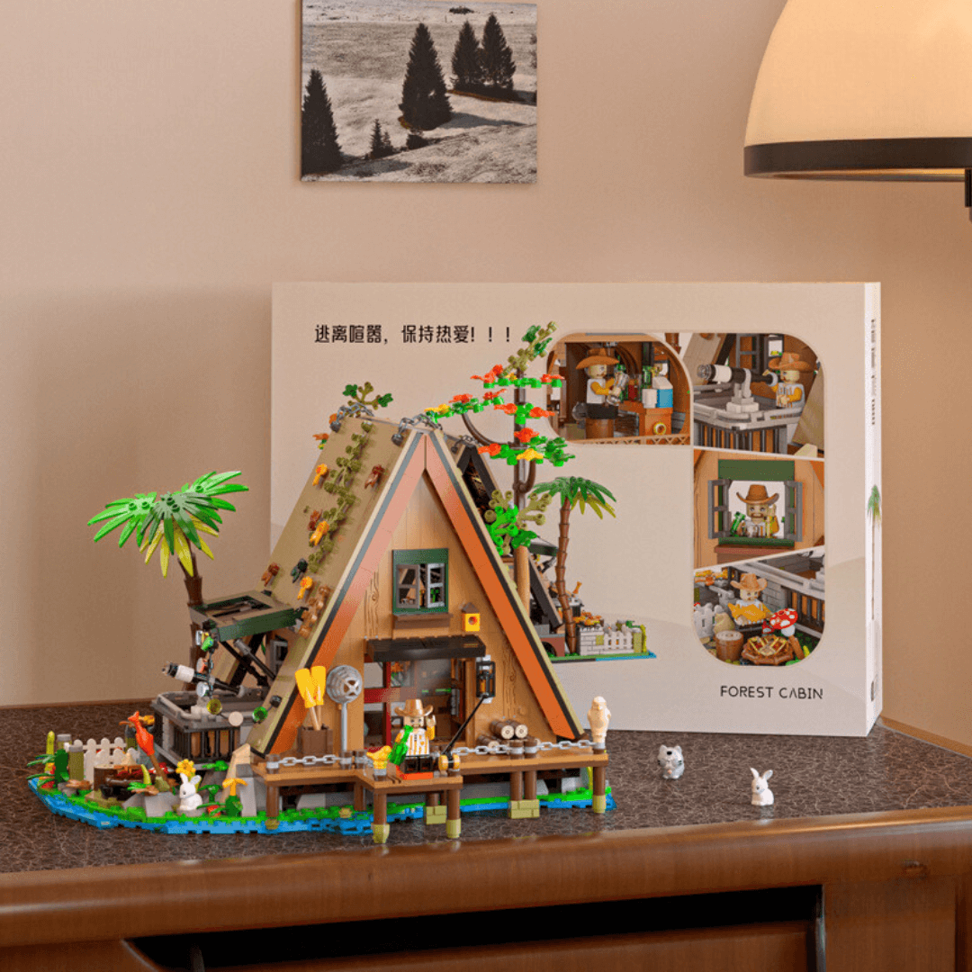 Mini Brick Hunter Forest Cabin 1486PCS | SakiBricks