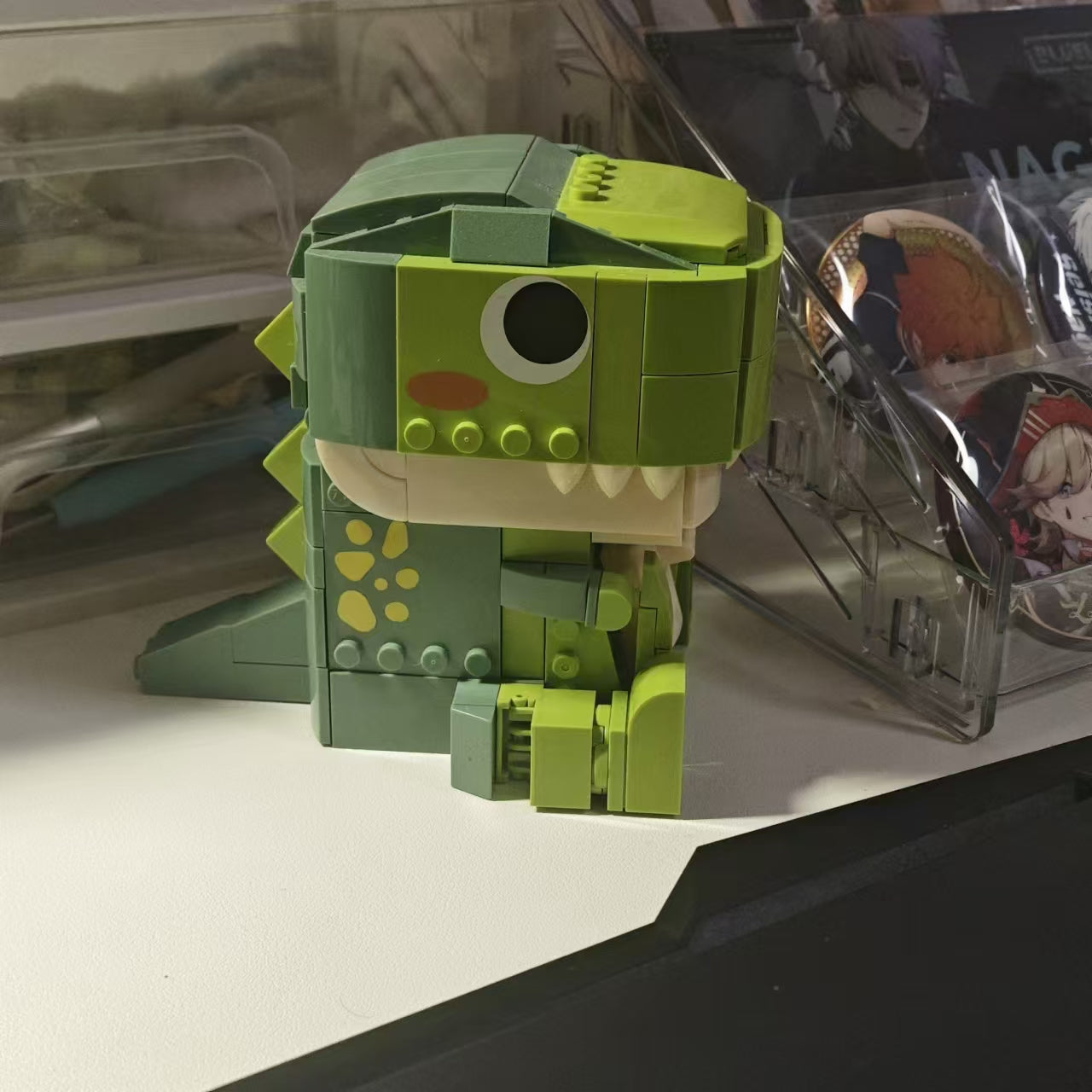Dinosaur Pen Holder | Sakibricks