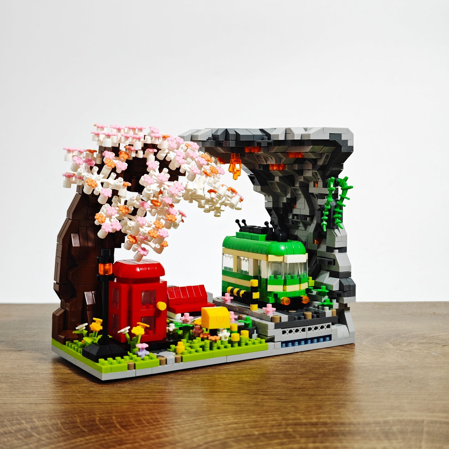 Sakura Train Photo Frame Night Light 1088PCS | Build & Relax 🌸💡| SakiBricks