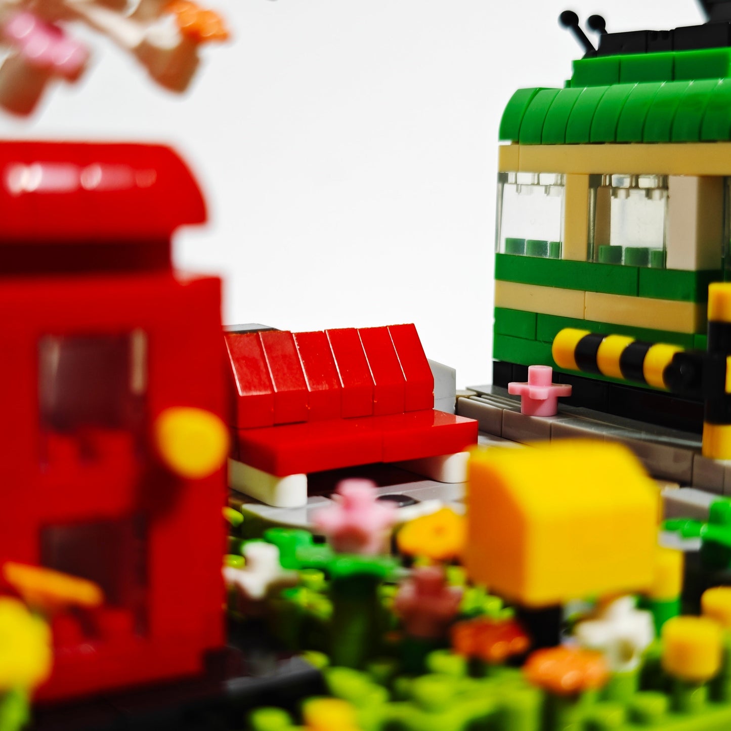 Sakura Train Photo Frame Night Light 1088PCS | Build & Relax 🌸💡| SakiBricks